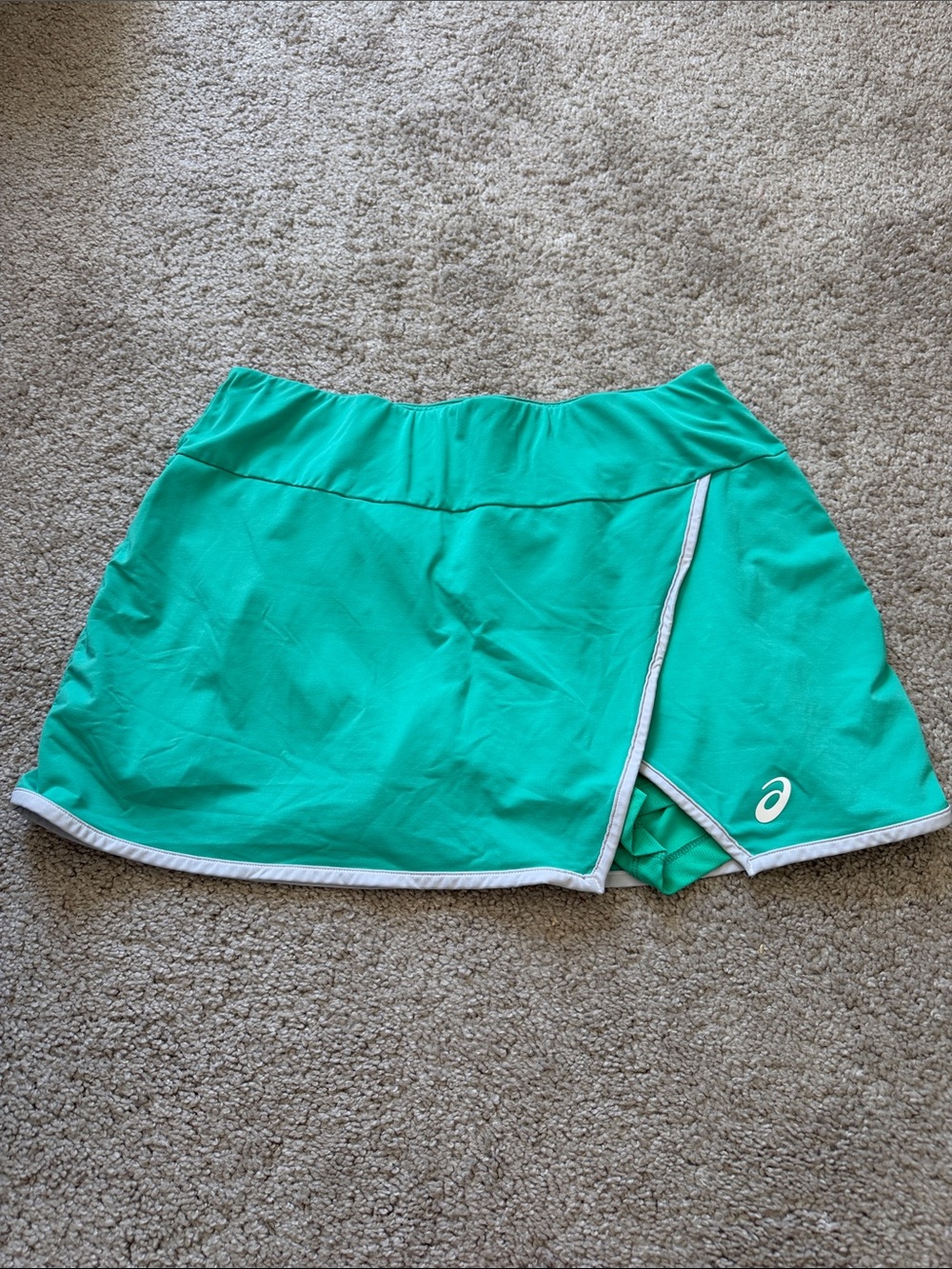 Asics Aqua Athletic Skort with White Trim size L